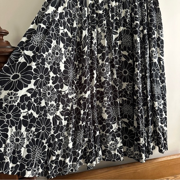 Anthropologie • Daisie‎ Modal Midi Skirt - Picture 3 of 7